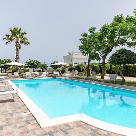 Pietramare Luxury Suites Bari Exteriör bild