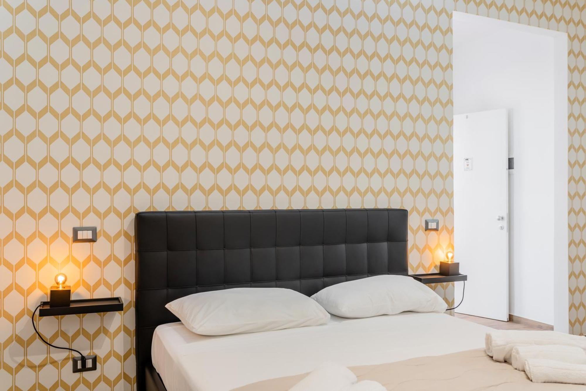 Pietramare Luxury Suites Bari Exteriör bild