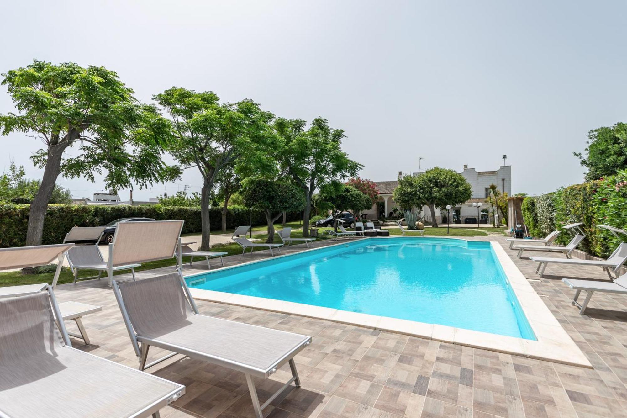 Pietramare Luxury Suites Bari Exteriör bild