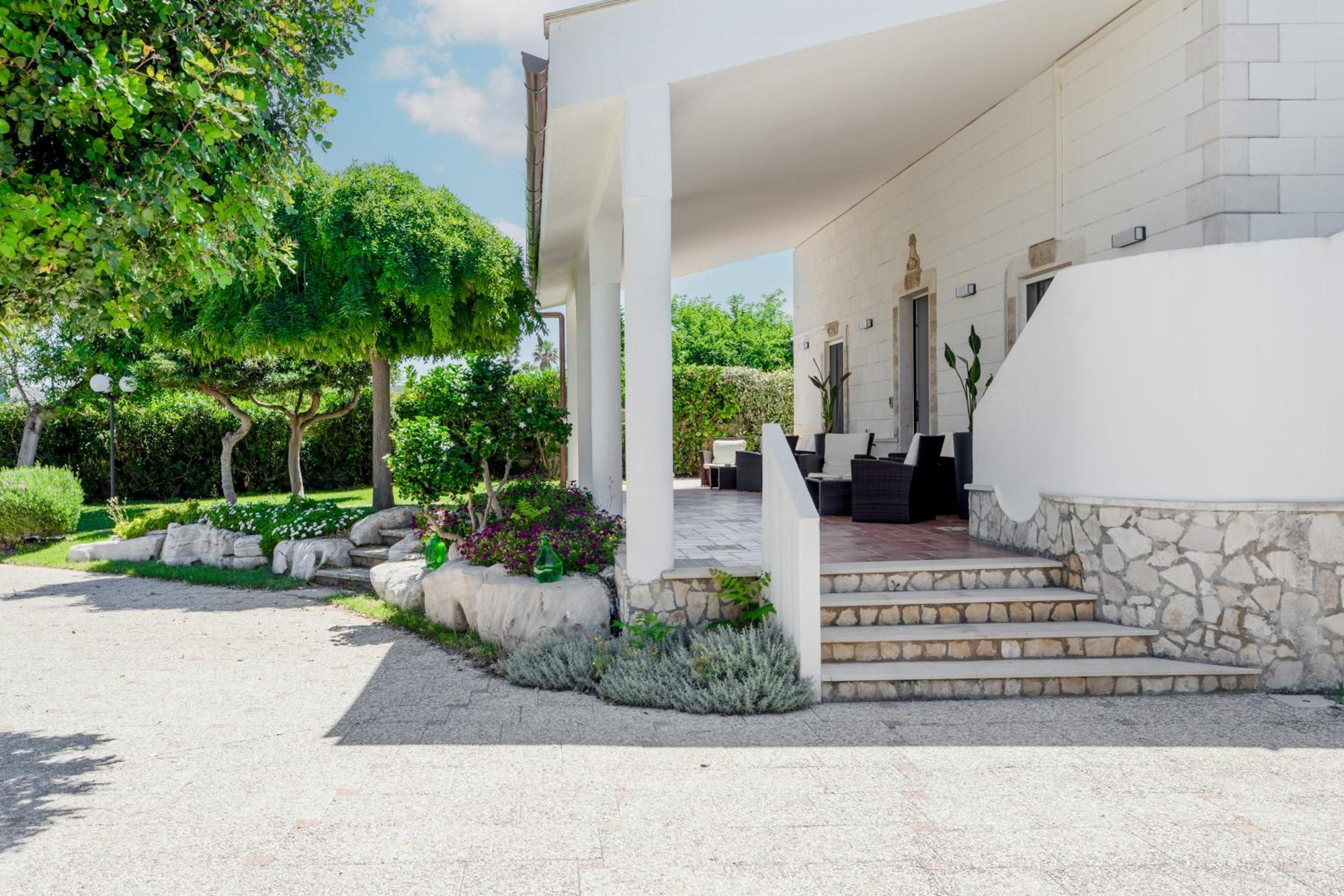 Pietramare Luxury Suites Bari Exteriör bild